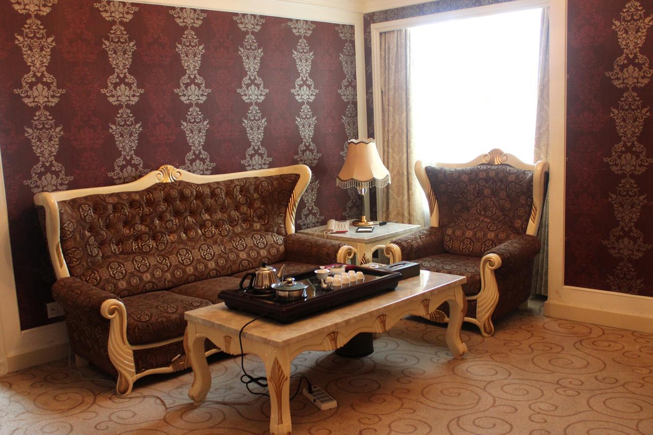 Winner International Hotel Джинджанг Екстериор снимка